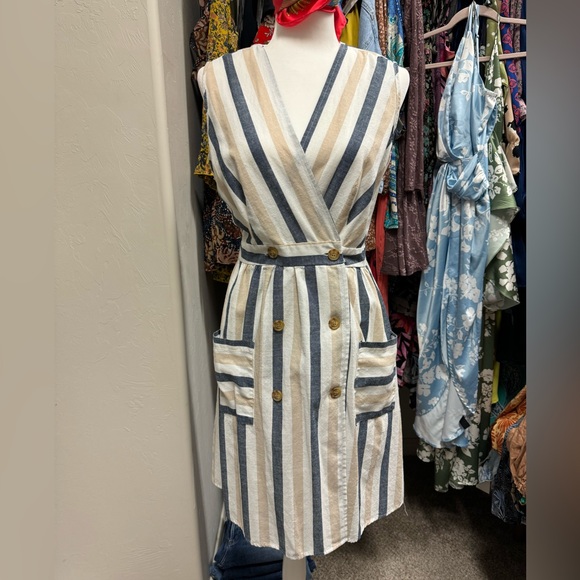 Mlle Gabrielle Dresses & Skirts - Mlle Gabrielle dress size small preloved